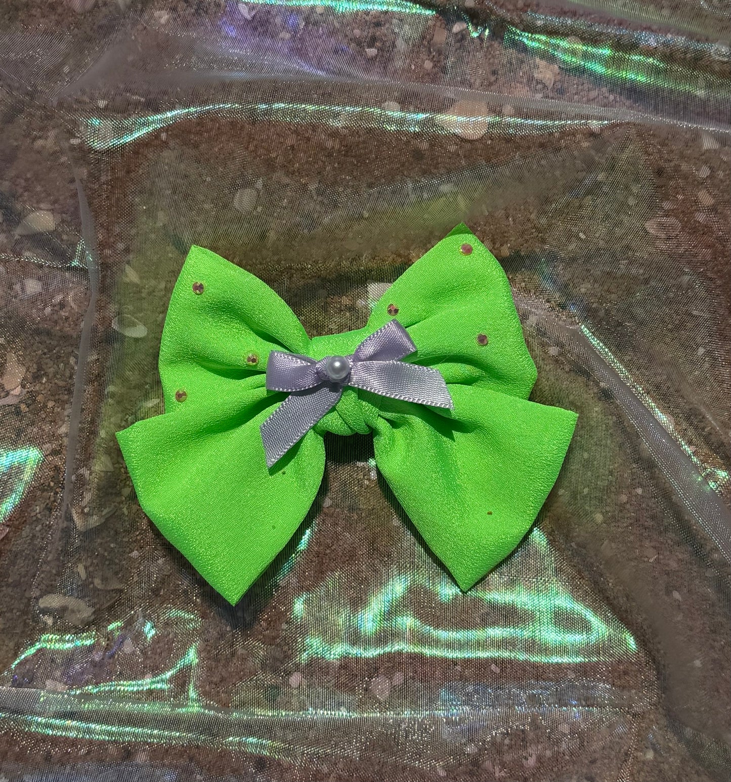 Neon wave bow- green with purple