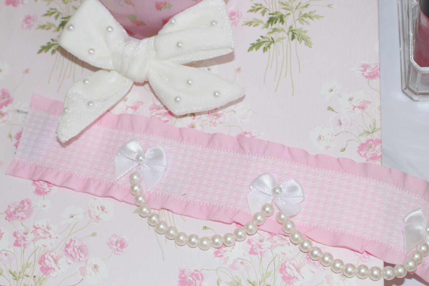 Pink gossip choker