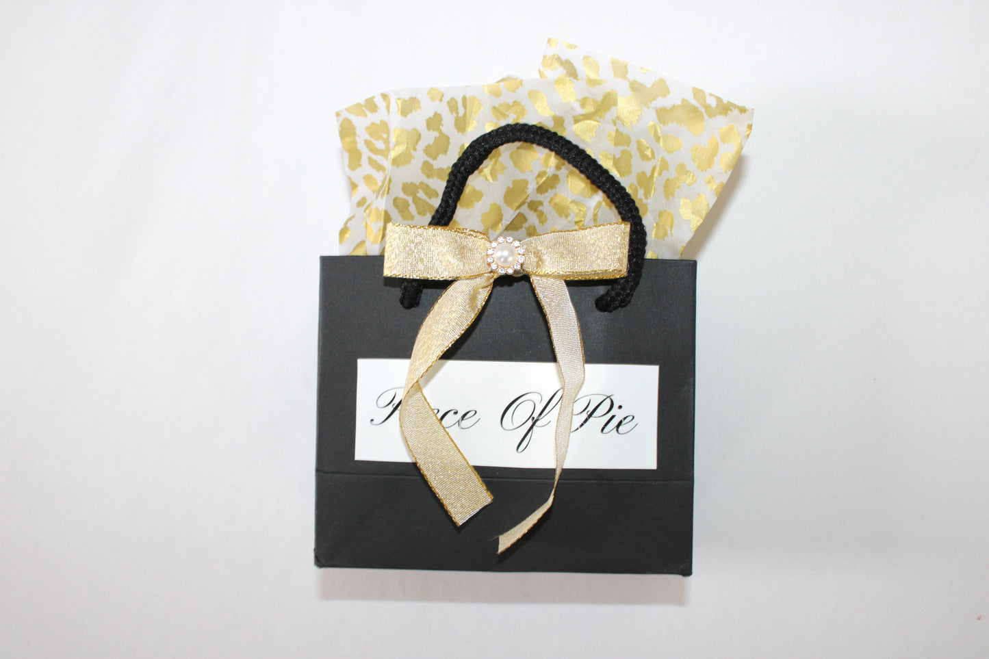 Golden gossip bow