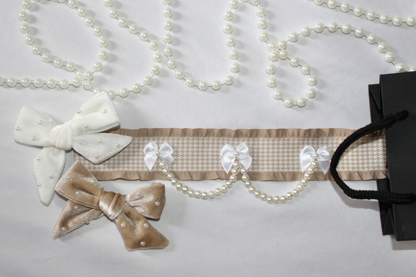 Tan gossip choker