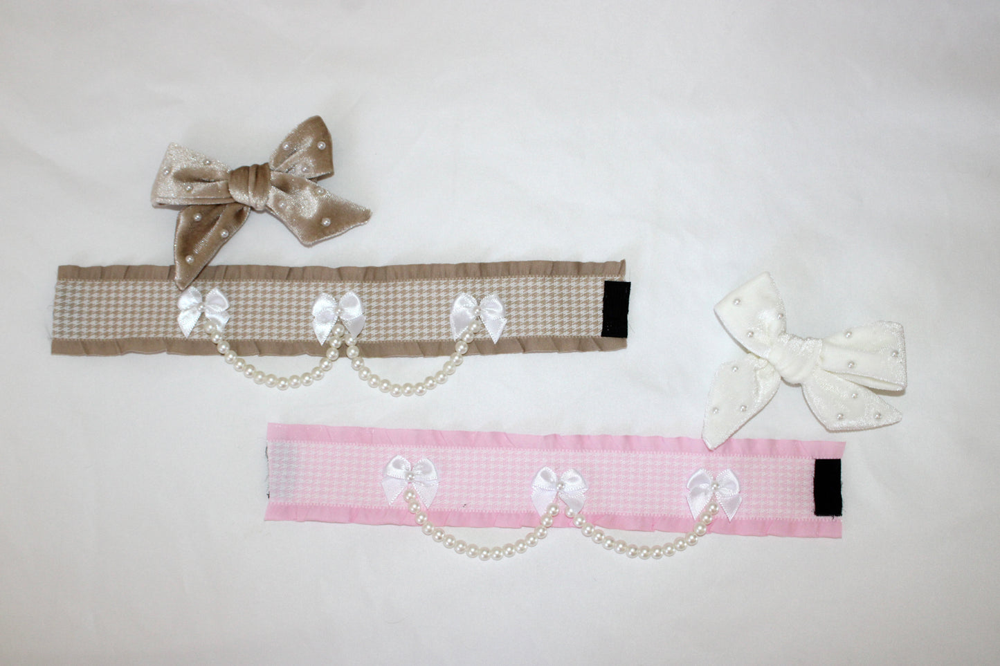 Pink gossip choker