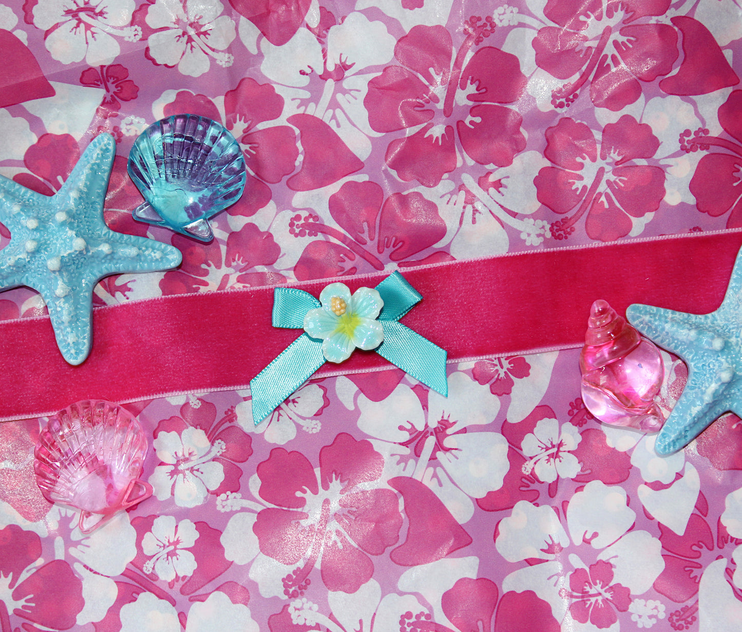 Blue reef hibiscus choker