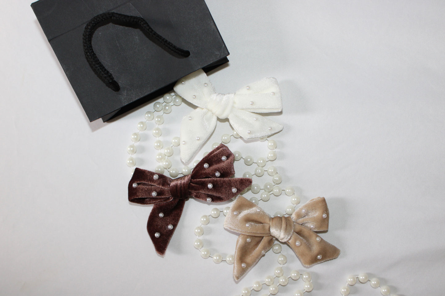 XOXO bow