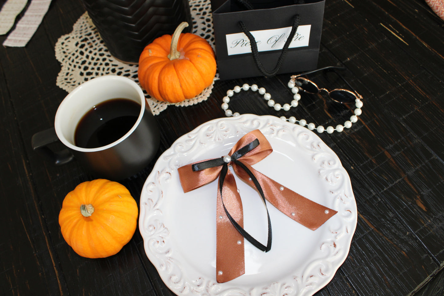 Rich latte bow
