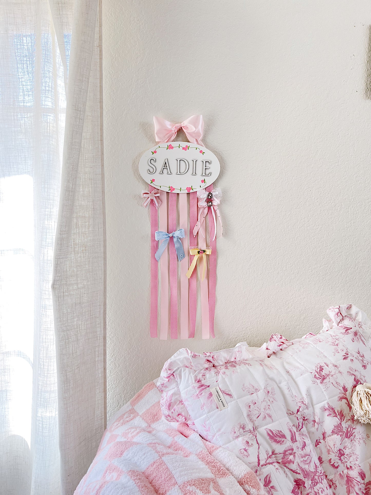 The Oval Bow Holder (Customizable)