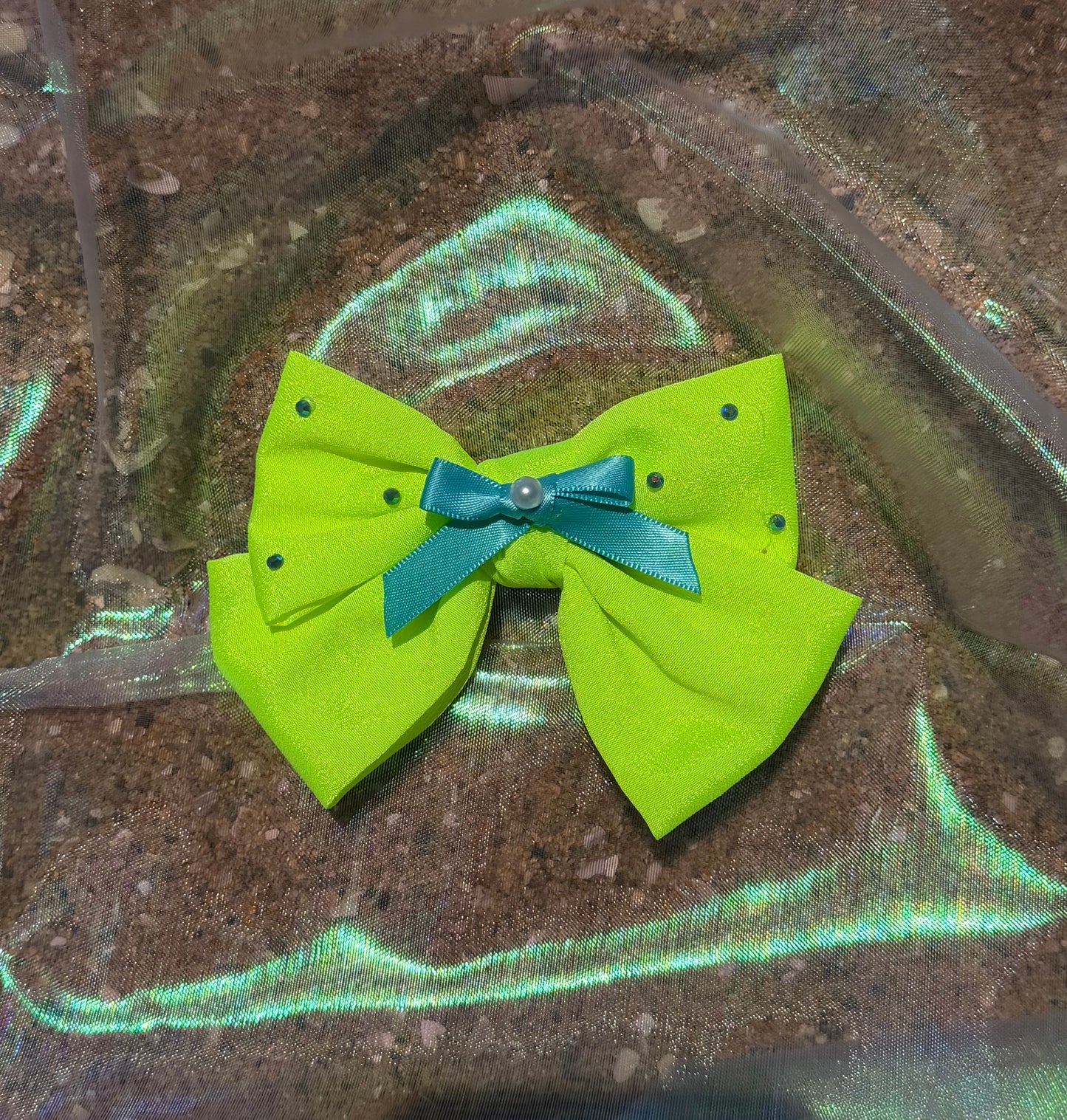 Neon wave bow- yellow with blue