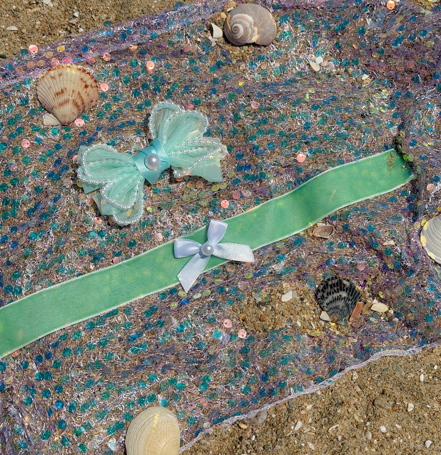 Sea-foam pearl bow