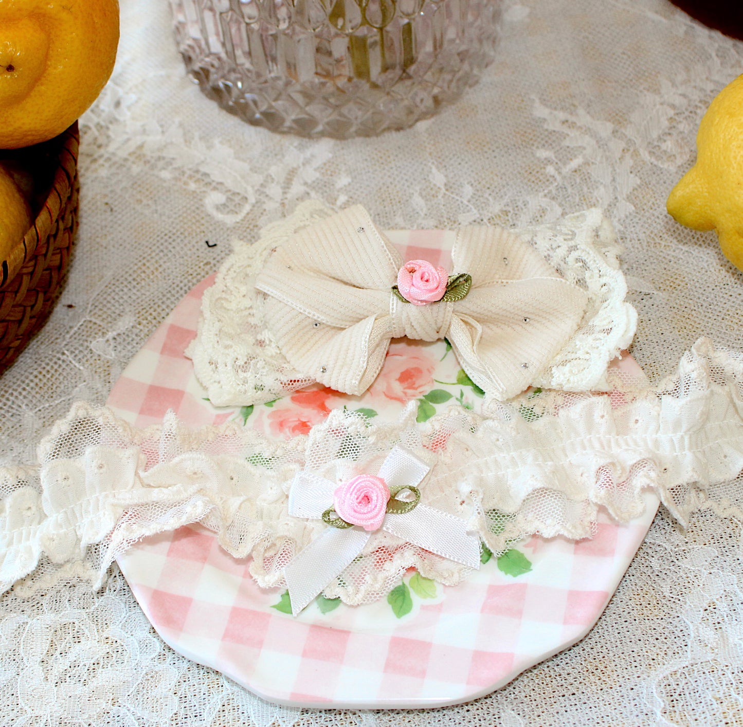 Buttercream bow