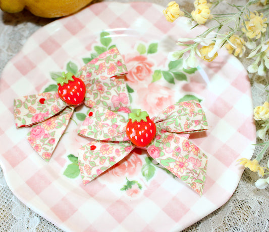 Sweet as berry pie bow