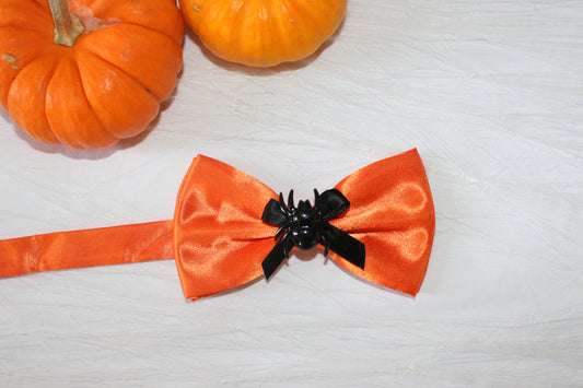The love bite bow tie
