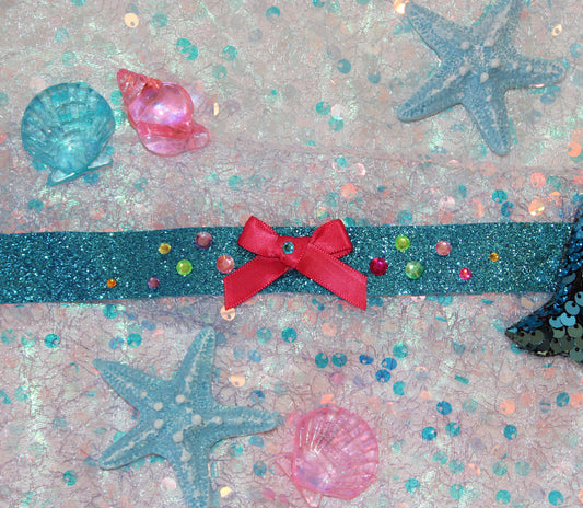 Glossy tide choker