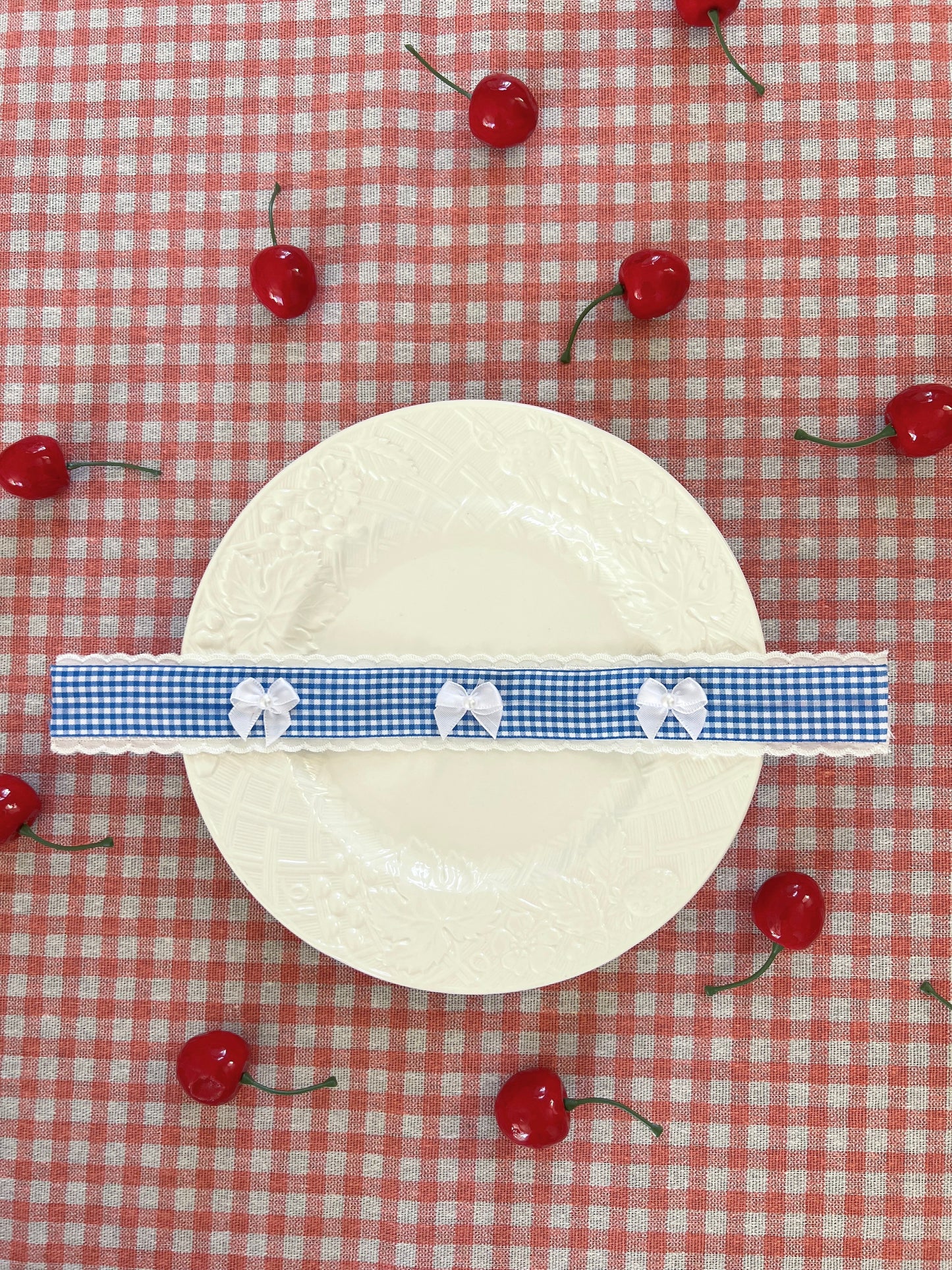 The Blueberry Pie Choker